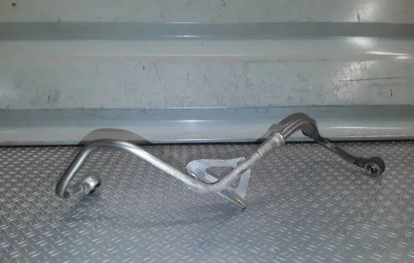 Audi A6 S6 C6 4F Turbo turbocharger oiling pipe/hose 