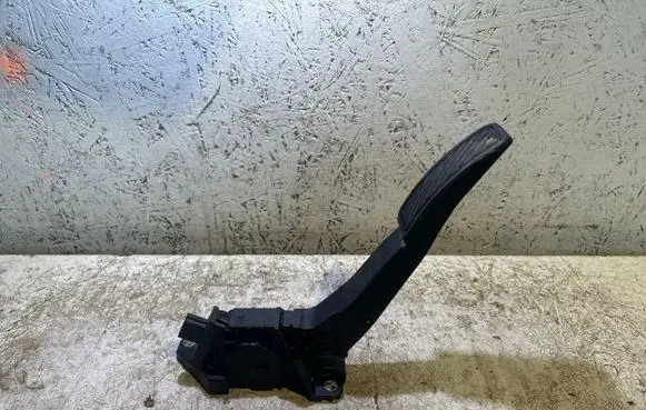 Ford Puma Accelerator throttle pedal H1BC9FB36A1E 6PV01255030