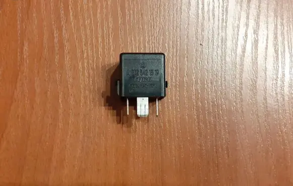 Mercedes-Benz C W202 Other relay A0025421319 2090