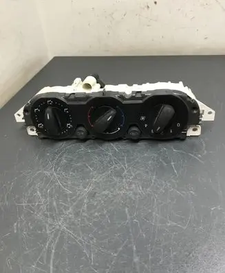 Ford Focus C-MAX Climate control unit 3M5T19980AD