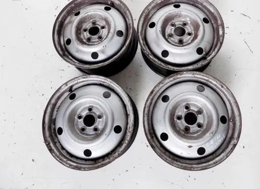 Subaru Forester SF R15 steel rim 