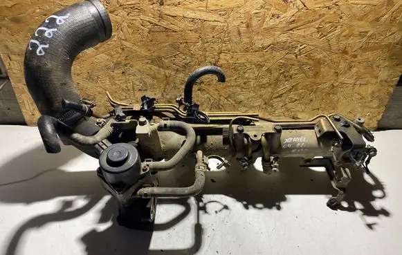 Nissan X-Trail T30 Intake manifold
