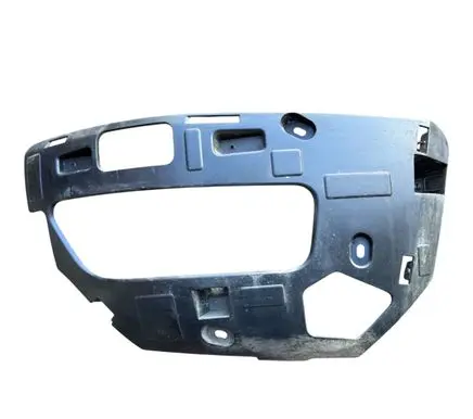 Rear bumper mounting bracket