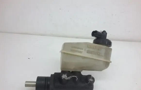 Renault Scenic I Master brake cylinder 7700828034