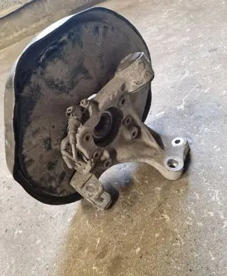 Audi A6 S6 C6 4F Rear wheel hub