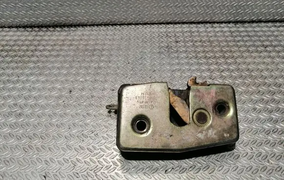 Volkswagen Transporter - Caravelle T4 Sliding door lock 701843604A