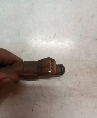 Volvo XC90 Fuel injector 9186340