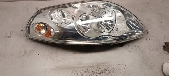 Renault Master III Headlight/headlamp 1ER01011701 260600049R 0101170100323132