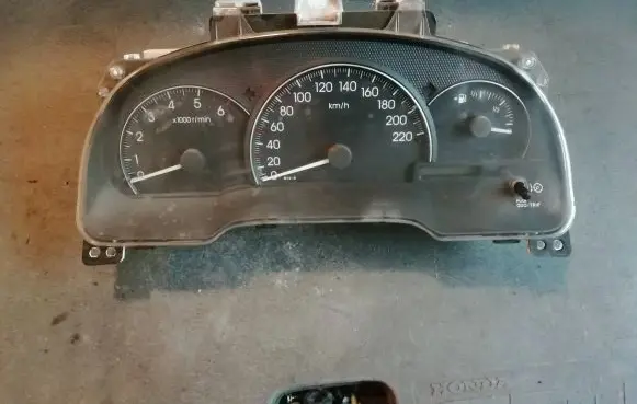 Toyota Avensis Verso Speedometer (instrument cluster) 09910L8SL 069PT00888