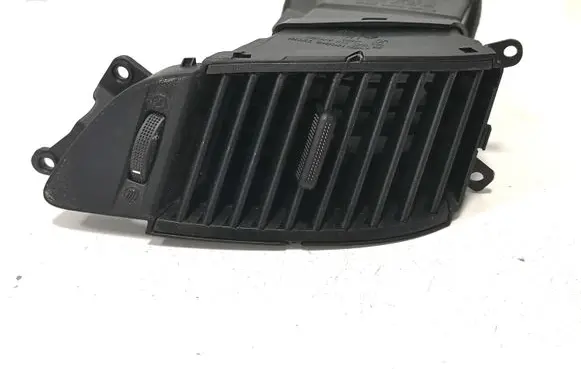 Hyundai ix20 Dash center air vent grill 974101K000