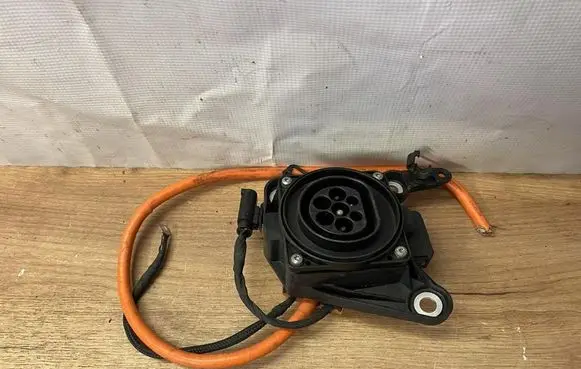 BMW 5 G30 G31 G38 Electric car charge socket 9381120