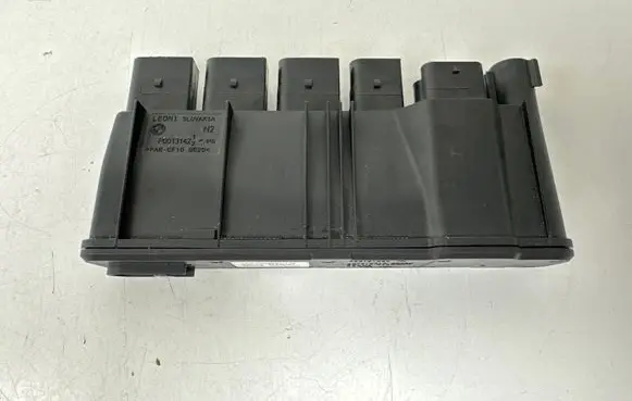 BMW 3 F30 F35 F31 Power management control unit 8638551