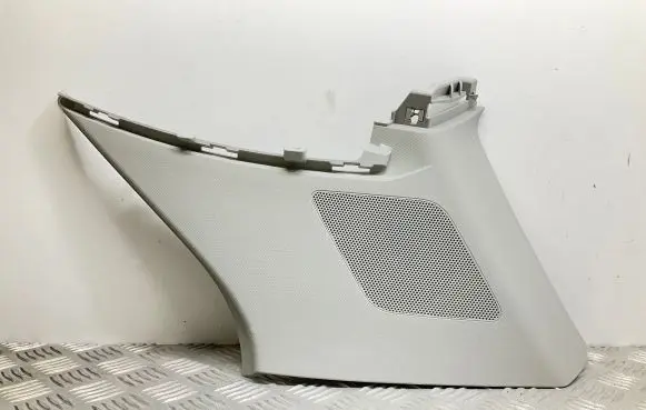 (D)pillar trim (top)