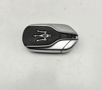 Maserati Levante Ignition key/card 670071203