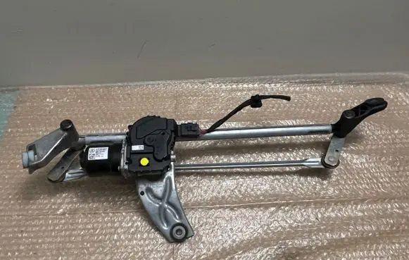 Mercedes-Benz CLA C118 X118 Front wiper linkage and motor A1778204901 W000075872 10252