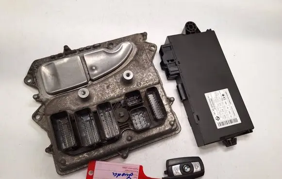 BMW 3 E92 E93 Engine ECU kit and lock set 7612745 12147612745 0261S06348
