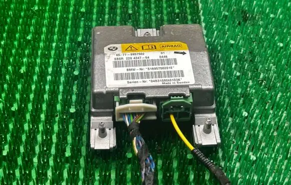 BMW 5 E60 E61 Airbag control unit/module 65776957502 220434754