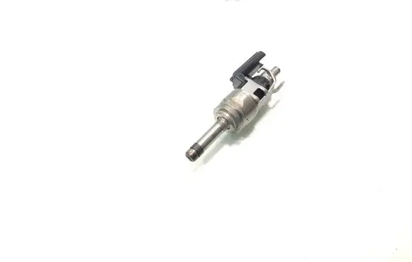 Volvo V40 Fuel injector 31432774