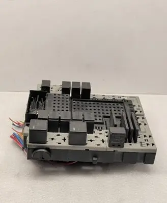Volvo V70 Fuse module 08696098 02W437 08679899