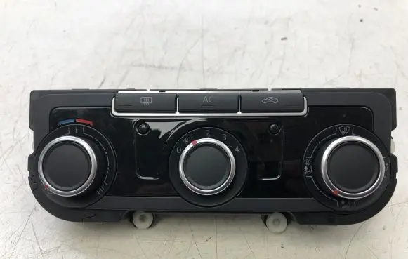 Volkswagen Golf VI Climate control unit 7N0907426K
