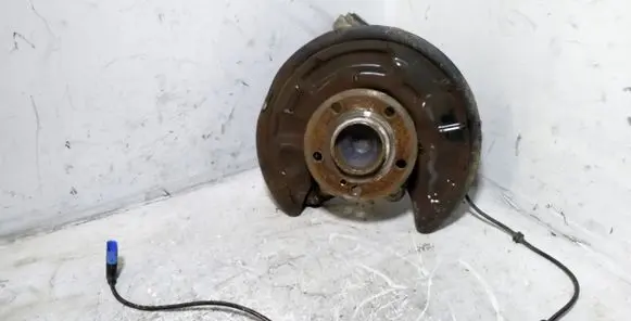 Mercedes-Benz CLA C117 X117 W117 Rear wheel hub spindle/knuckle 2460306