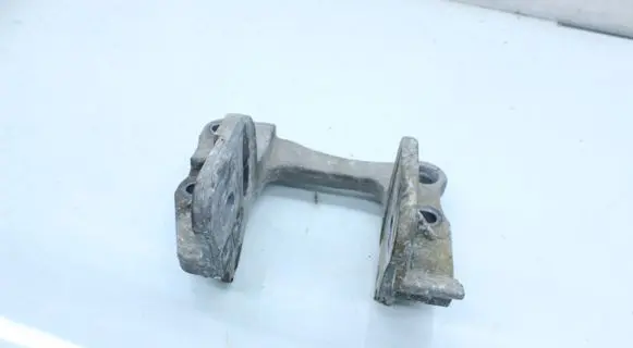 Ford Edge I Engine mounting bracket DT436B033CA
