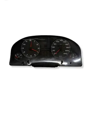 Audi 80 90 S2 B4 Speedometer (instrument cluster) 8A0919033E 110008561001 1H0919033E