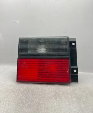 Volkswagen Vento Tailgate rear/tail lights E1008793