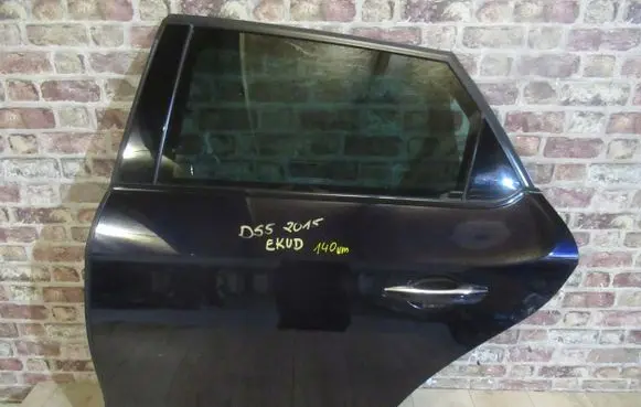 Citroen DS5 Front door