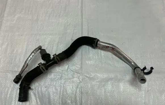 Jeep Wrangler Engine coolant pipe/hose 68299337AA