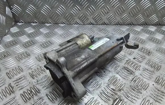 Audi A6 S6 C6 4F Starter motor 06D911023A