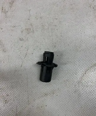 BMW X3 F25 Radiator mount bracket 7575392