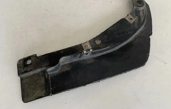 Audi Q7 4M Front mudguard 4M0807547E