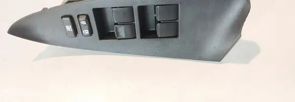 Toyota RAV 4 (XA30) Electric window control switch