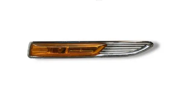 Ford Mondeo MK IV Front fender indicator light 7S7113K354AD