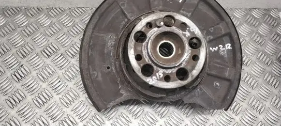Mercedes-Benz E W212 Rear wheel hub