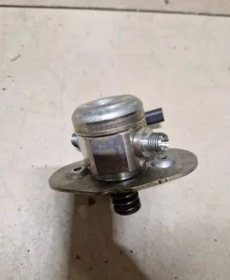 BMW 6 G32 Gran Turismo Fuel injection high pressure pump 7642466 0672888