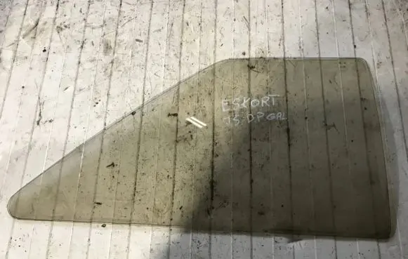 Ford Escort Rear door window glass