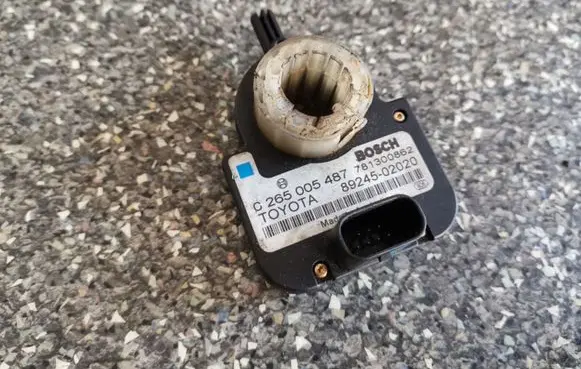 Toyota Avensis T250 Steering angle sensor 8924502020 0265005487