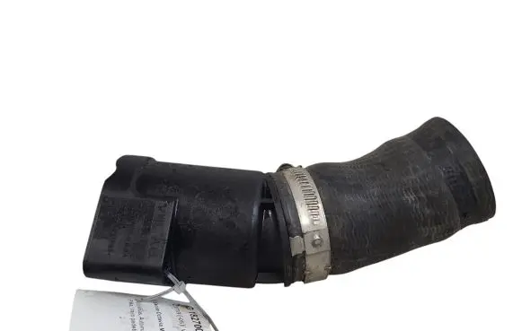 Skoda Octavia Mk2 (1Z) Air intake hose/pipe 03L131111J