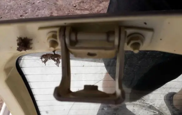 Fiat Panda II Tailgate/trunk/boot hinge