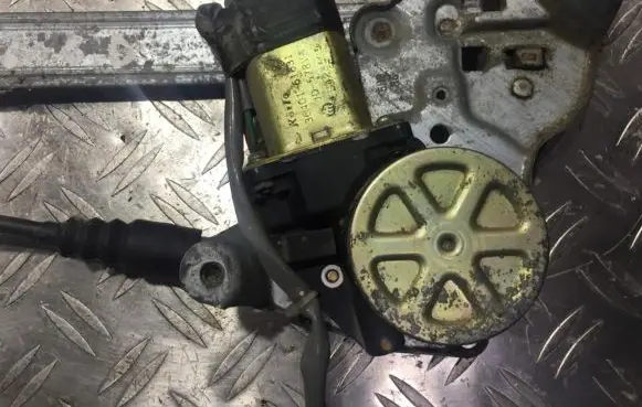 Mazda 626 Rear door window regulator motor 3640161631