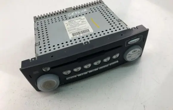Mitsubishi Colt Radio/CD/DVD/GPS head unit MR595430