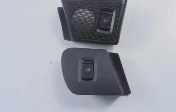 Skoda Octavia Mk2 (1Z) Electric window control switch 1U1867186C