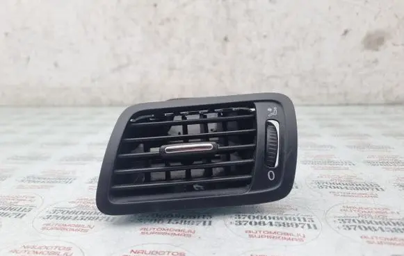 Volkswagen PASSAT B6 Dashboard side air vent grill/cover trim 3C1819701E