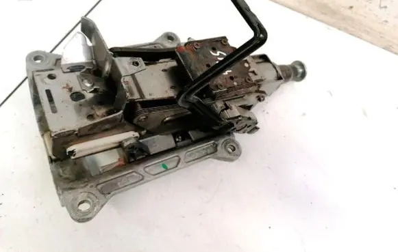 Steering wheel axle