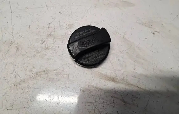 Skoda Fabia Mk1 (6Y) Oil filler cap 026103485