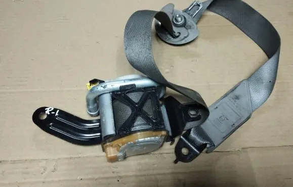 Honda Civic IX Front seatbelt 81450TV1E010M4