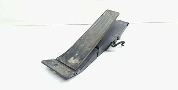 BMW X1 E84 Accelerator throttle pedal 6793742