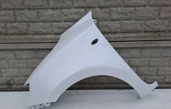 Suzuki Swift III Front wheel arch liner splash guards